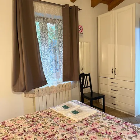 Savigni Bed & Breakfast 3*